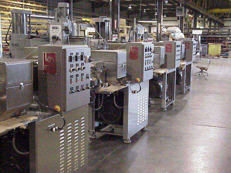 American Extrusion Assembly Line, Advantage Extruders